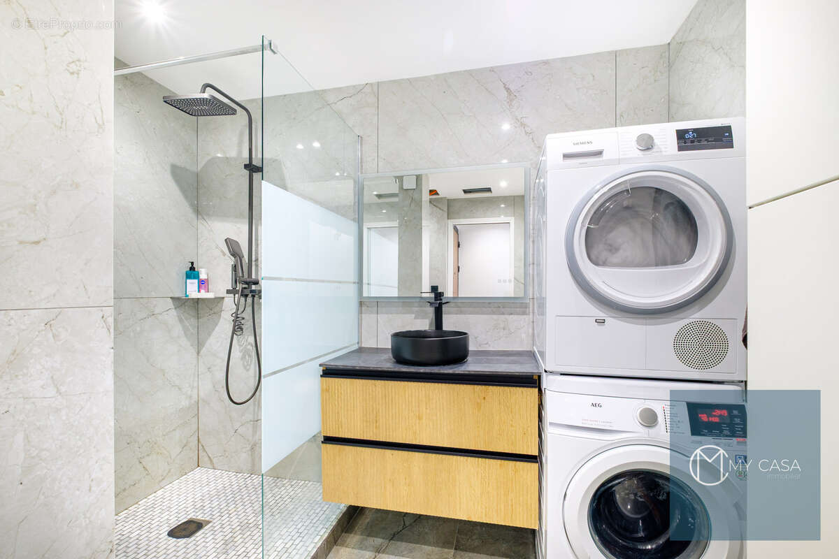 Appartement à LA MULATIERE