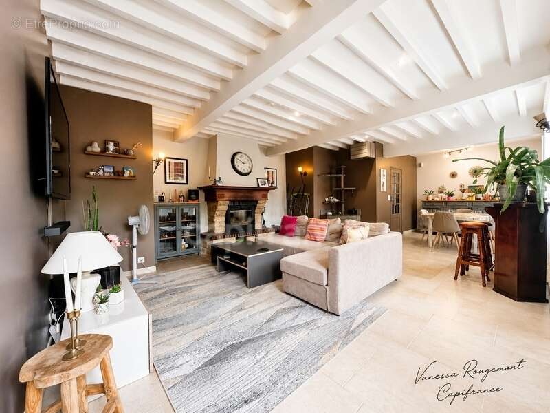 Maison à vendre 7 pièces LA CELLE SAINT CYR (89) - photo 3