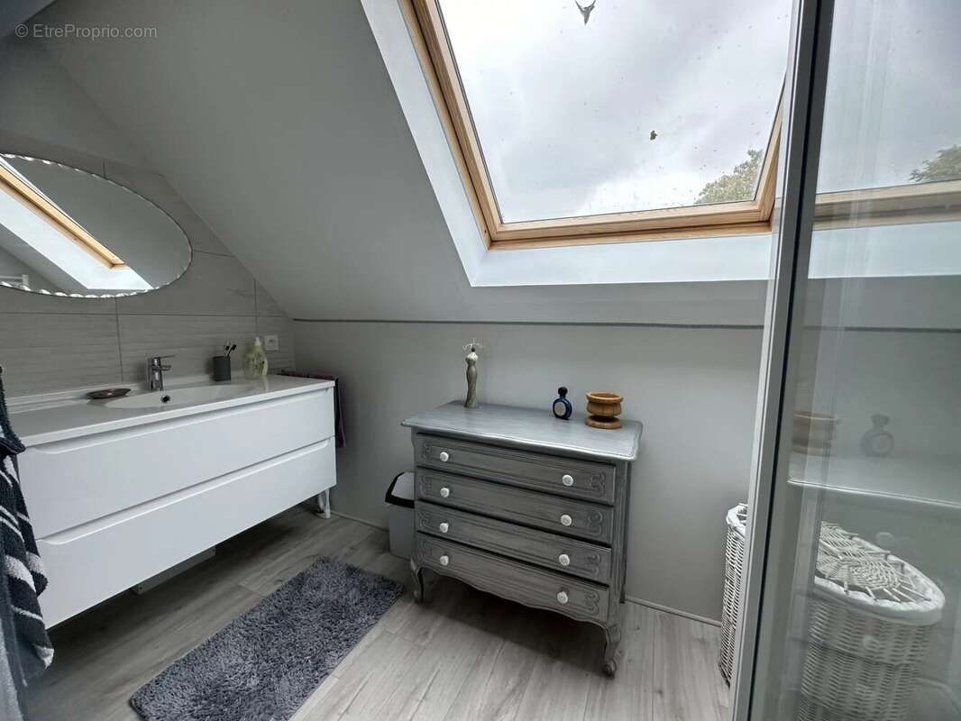 Maison à OINVILLE-SOUS-AUNEAU