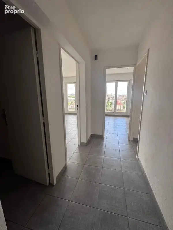 Bourg les Valence - quartier Le Cyrano 138m² - photo 8