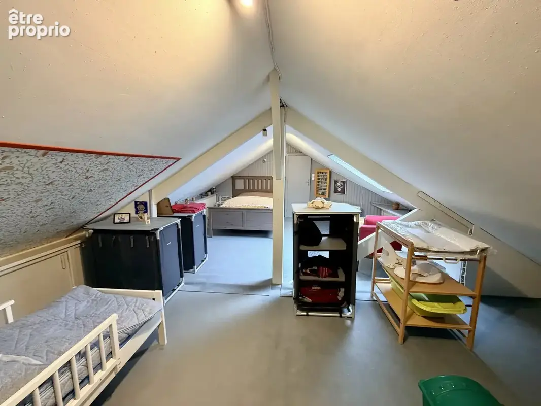 Grande maison dans Bernay - 5-6 chambres - plus de 200m2 d'espace - sous-sol/carport - 808m2 - photo 15