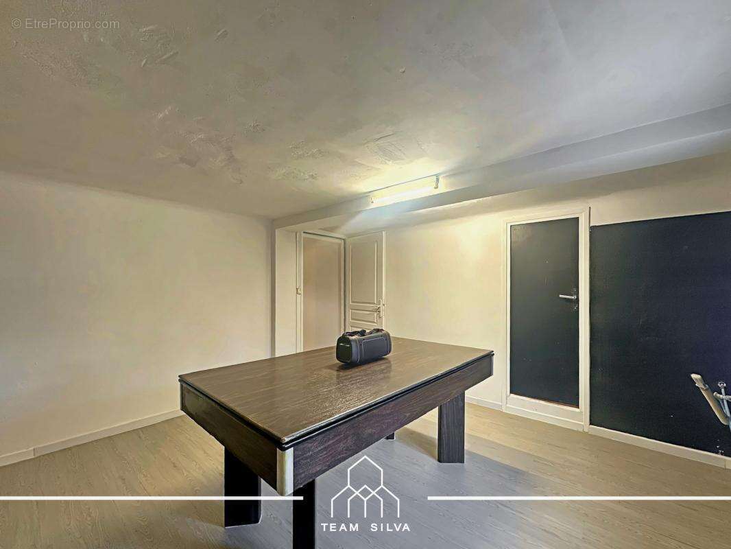 Maison à ROUSSILLON