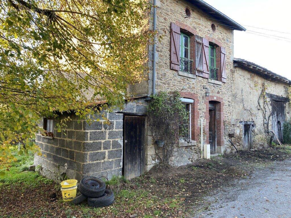 Maison à NEUVIC-ENTIER