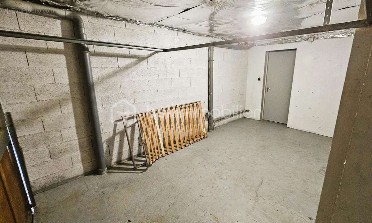 Maison mitoyenne 115 M2 sur 348 M2 terrain Foussemagne - photo 9