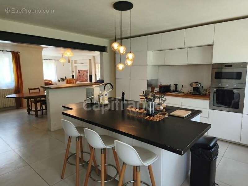 Propriété de caractère avec énorme potentiel + terrain 2200 m2 - photo 7