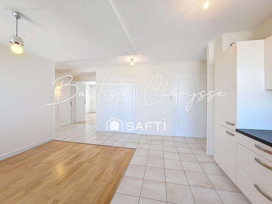 Photo 6 - Appartement à LYON-8E