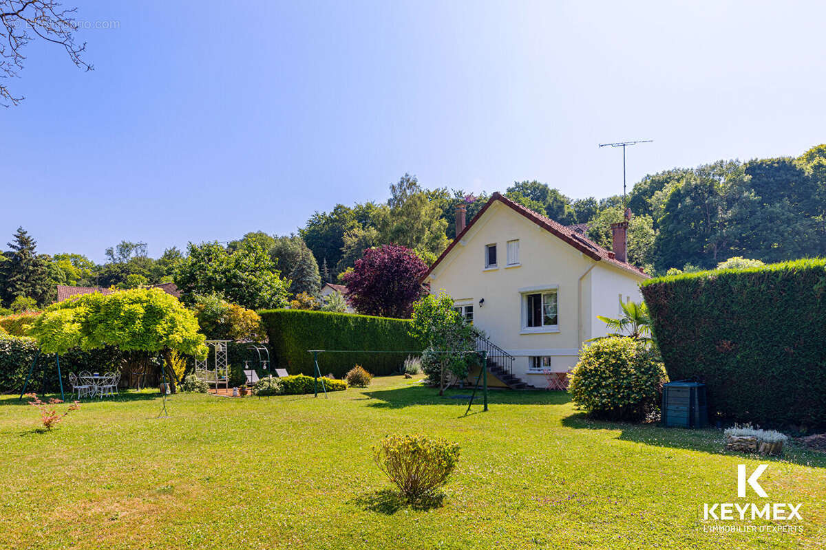 Maison à PRESLES