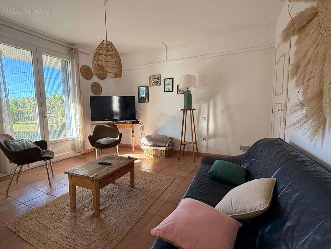 Maison à SAINT-MARTIN-DE-CRAU