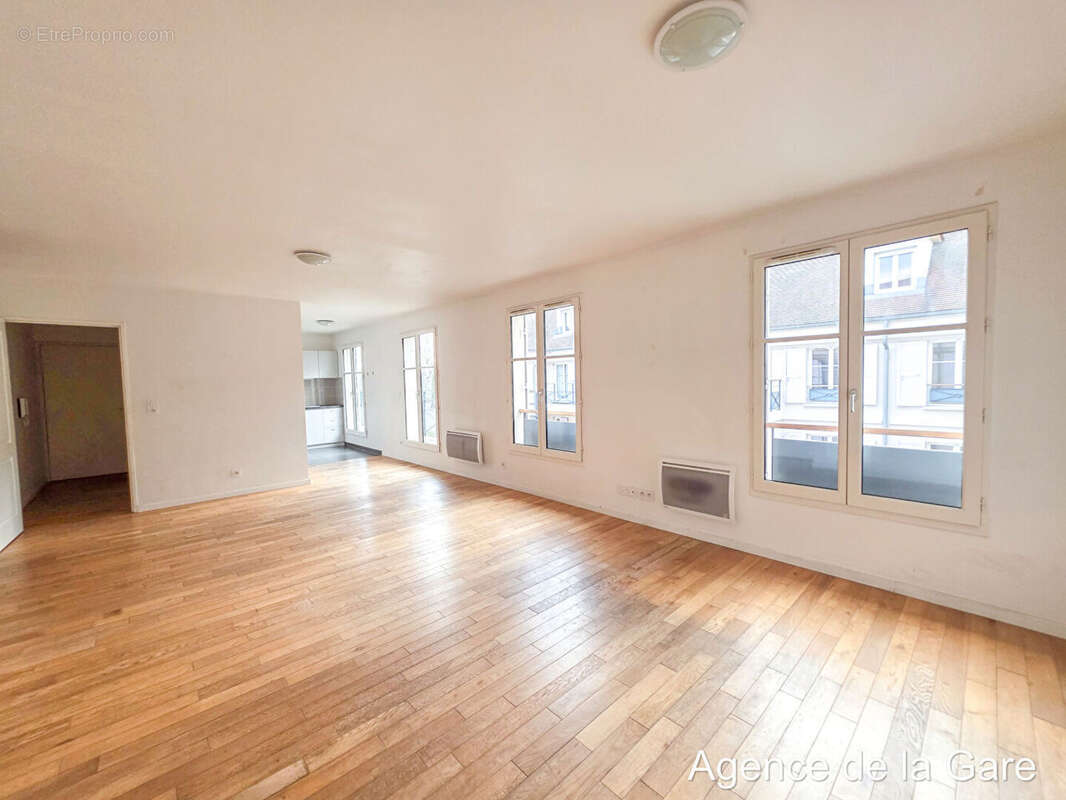 Appartement à MAISONS-LAFFITTE