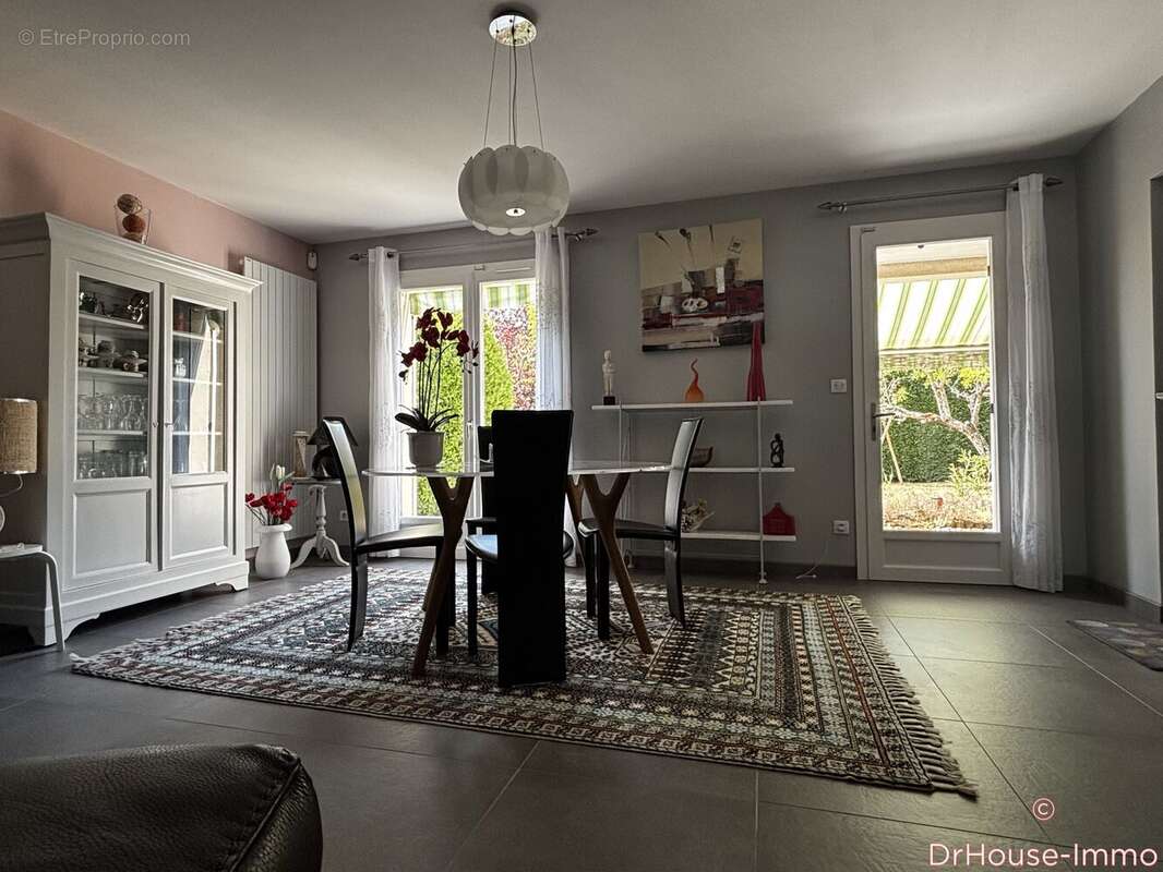 Maison 131 m² à Saint-Cyr-En-Val  - photo 7