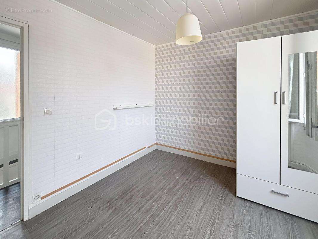 Maison 3 pièces de 77m2 à SENS (89100) - photo 8