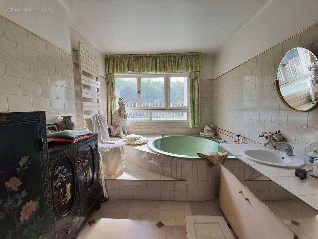 Maison à MONTLIGNON