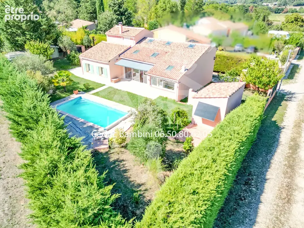 Photo Maison à Rians au prix de 399 620€