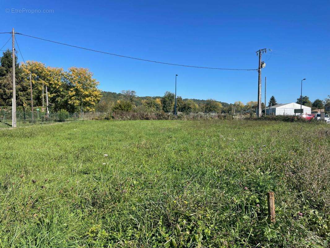 Terrain à MARSAC-SUR-L&#039;ISLE
