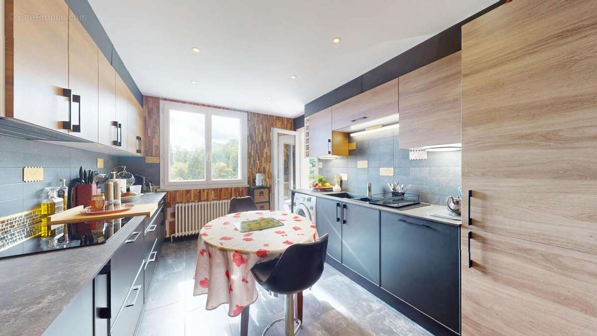 À VENDRE – Maison familiale avec vue panoramique à Pollionnay (Hameau de Larny) - photo 2
