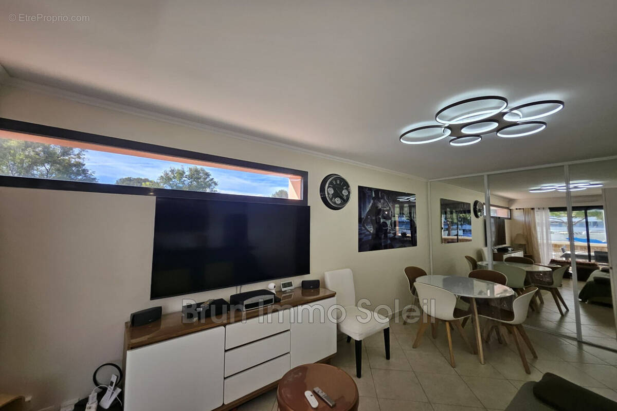 Appartement à VILLENEUVE-LOUBET