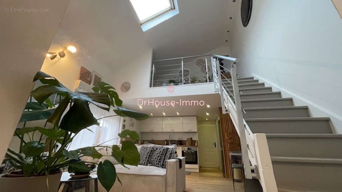 Maison à LES PAVILLONS-SOUS-BOIS