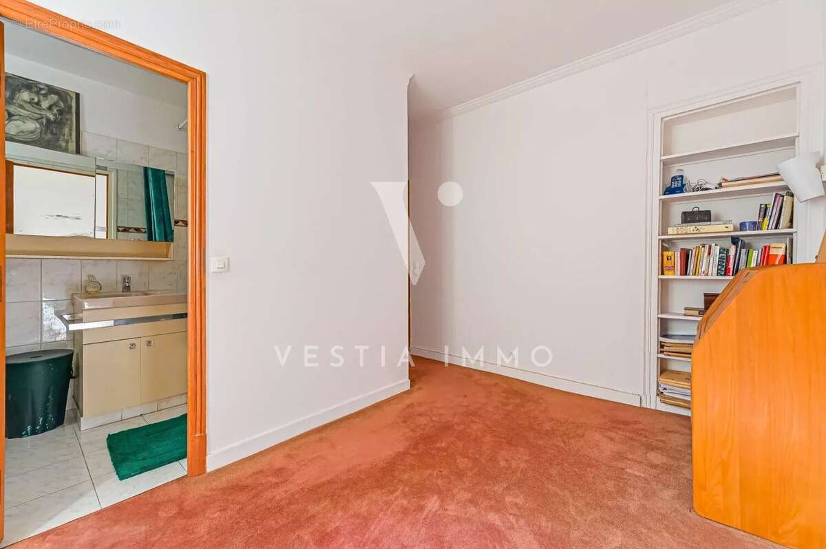 Appartement à PARIS-7E