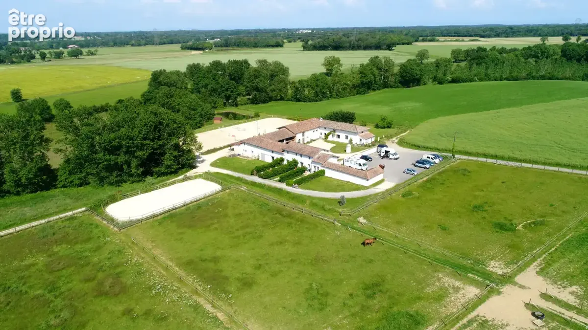 Propriété équestre et locatif 4 hectares - photo 1