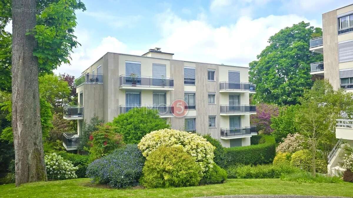 Appartement à LE RAINCY