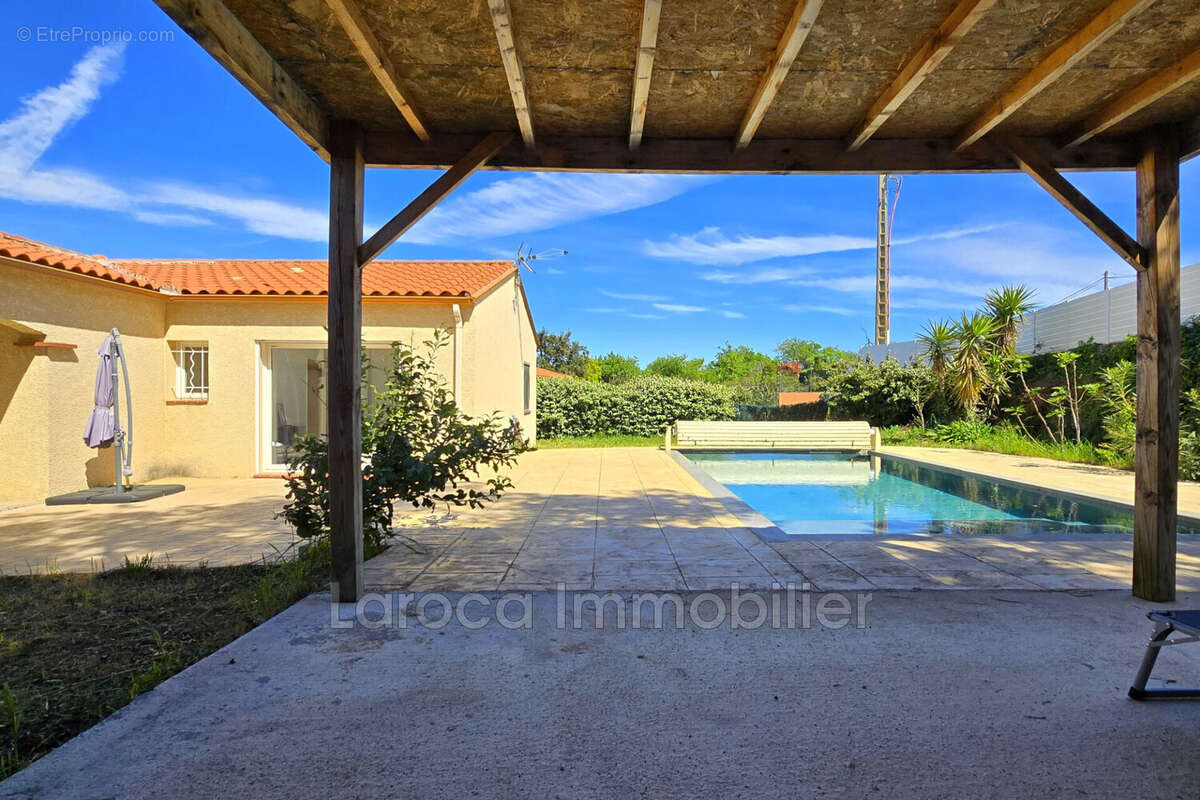 Maison à LAROQUE-DES-ALBERES