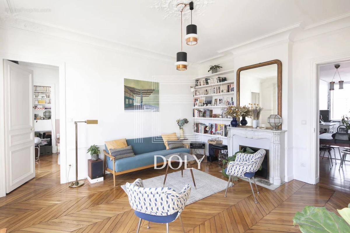 Appartement à PARIS-10E