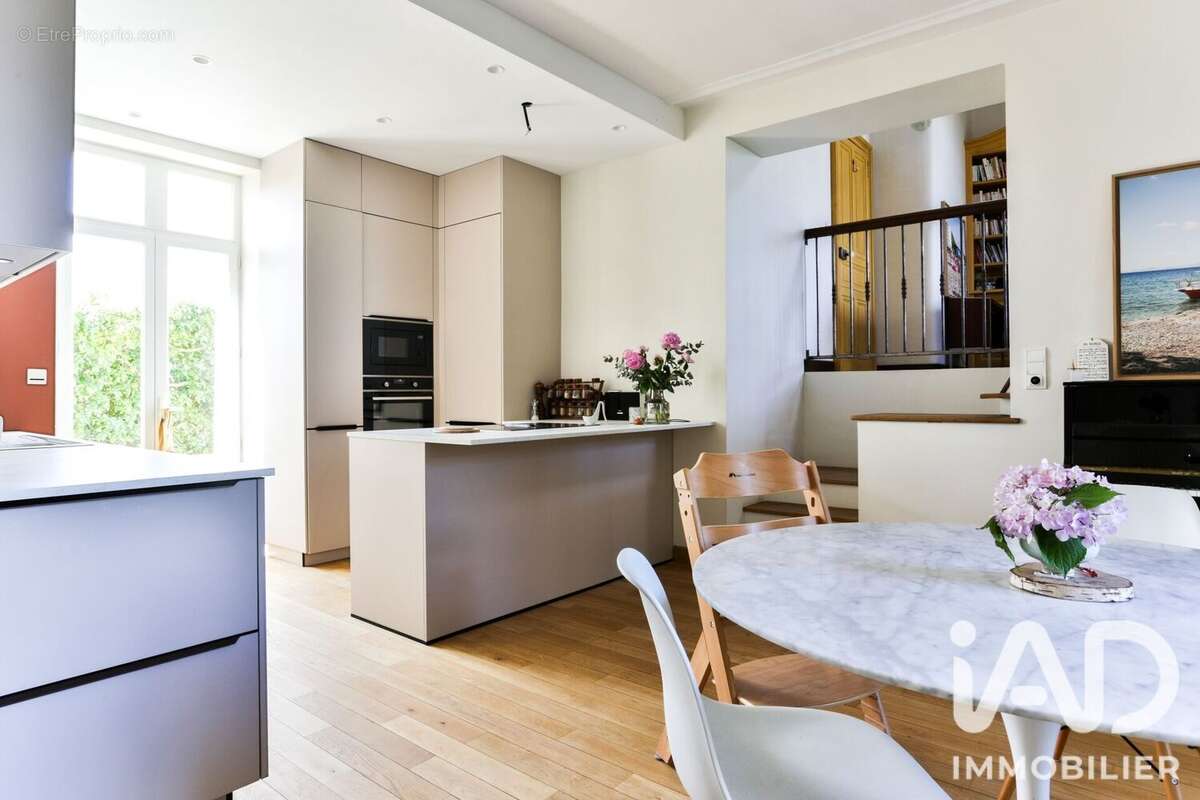 Maison 197 m² à Reze  - photo 4