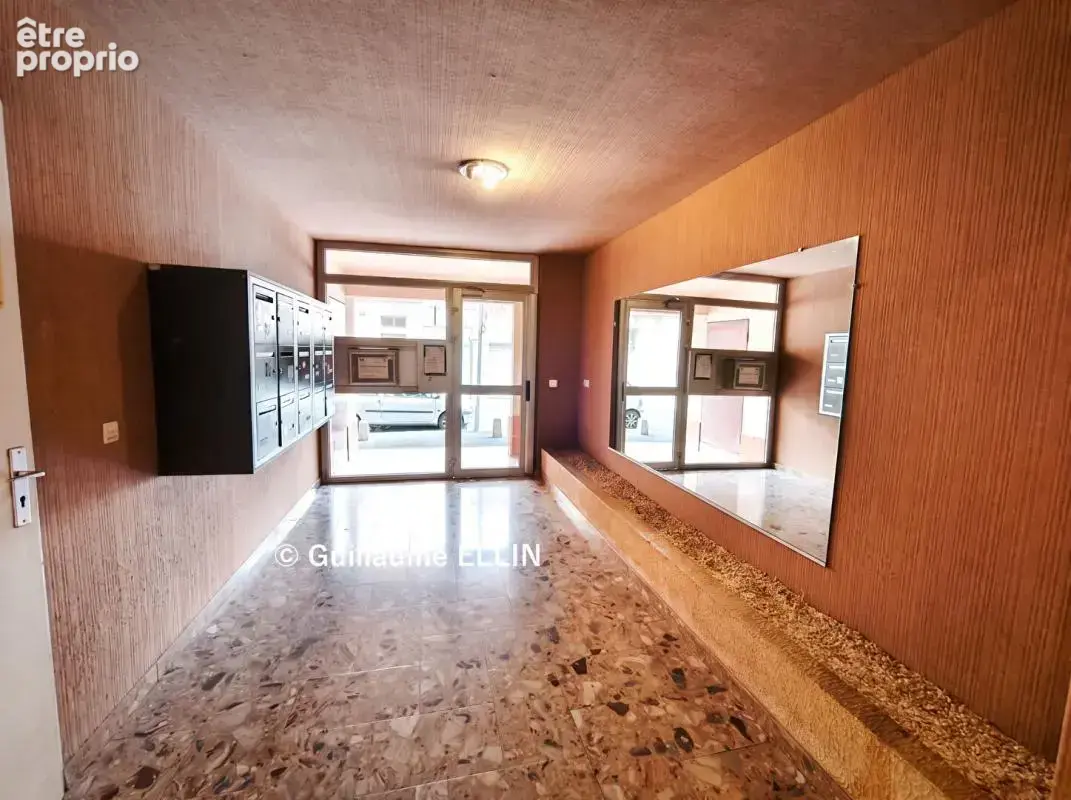 T2 42 m2 + parking  + cave - photo 12