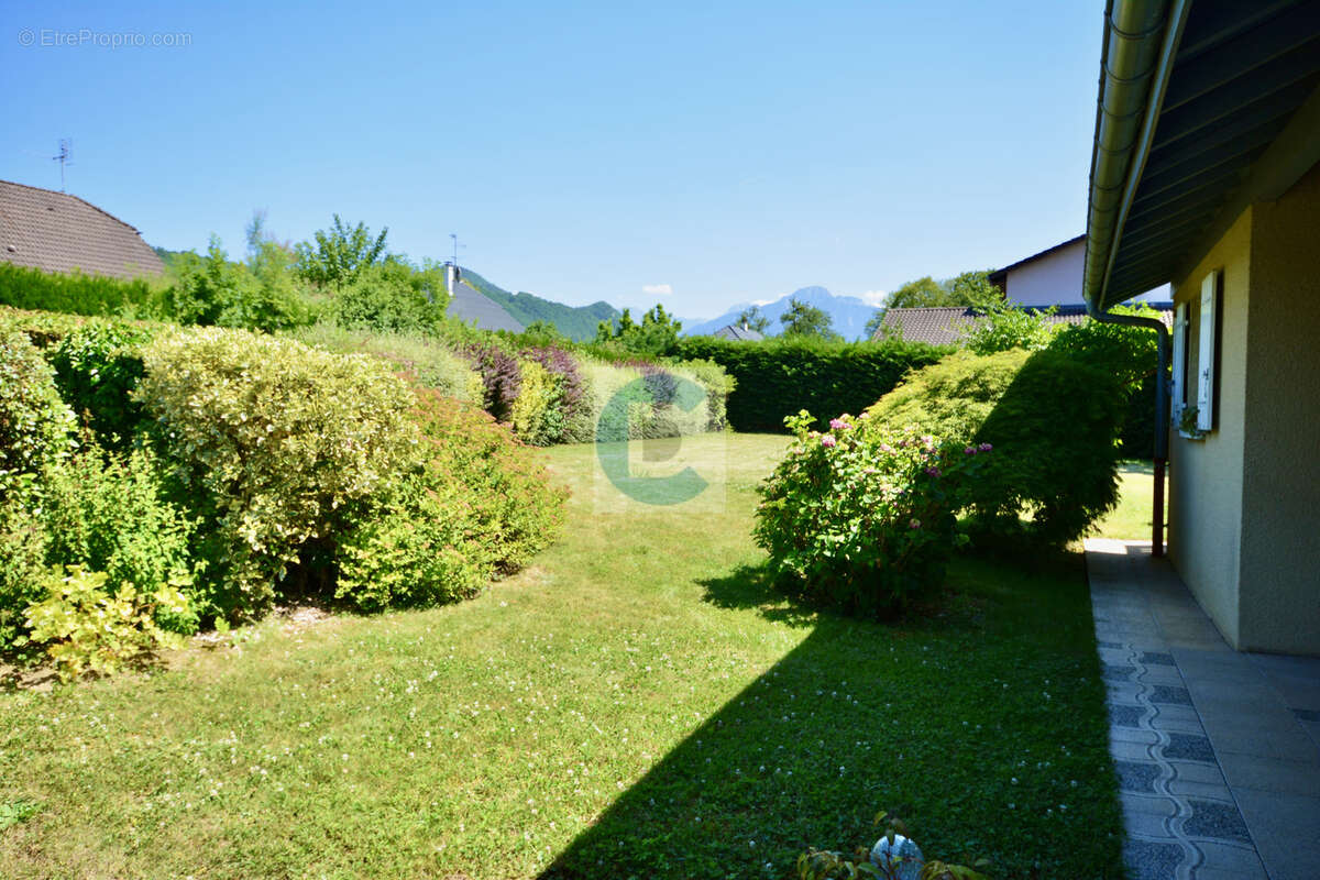 Maison à CONTAMINE-SUR-ARVE