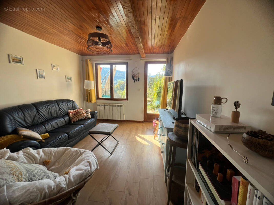 Appartement à CHIRENS