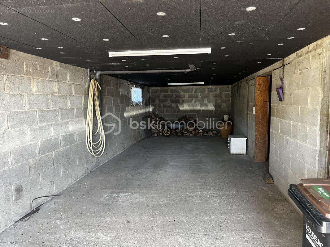 2 Maisons avec fort potentiel sur plus de 1 hectare - photo 18