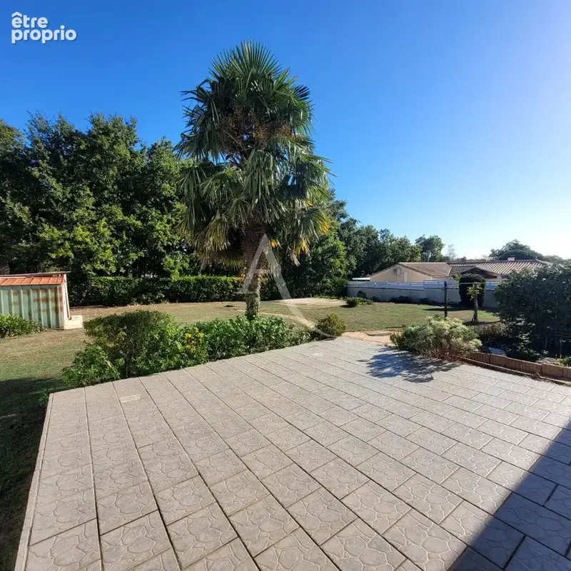 Maison  - Saint-Avaugourd-des-Landes - 93 m² avec sous-sol - photo 14