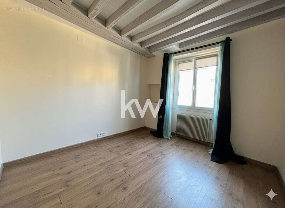 Appartement à MENNECY