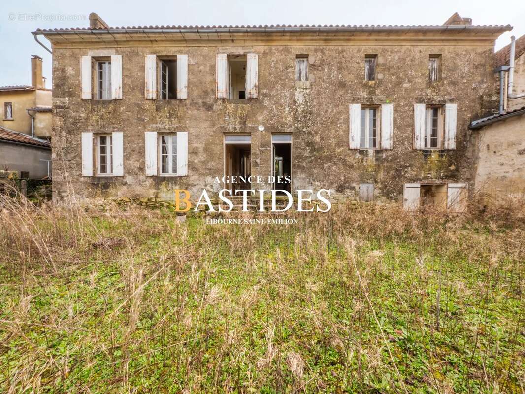 Maison à SAINT-GENES-DE-CASTILLON