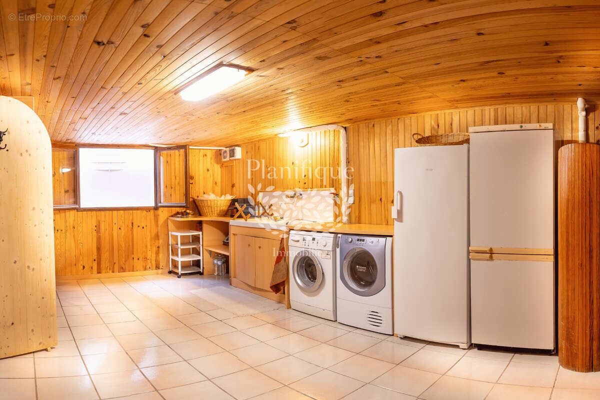 Maison familiale 138 m2 habitables et 223 m2 utiles, terrain de 1500 m2 - Allonzier-la-Caille - photo 17