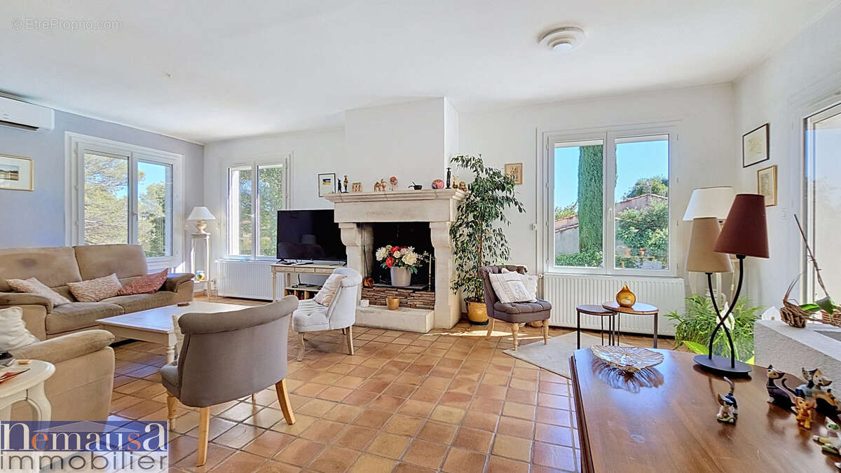 Maison à NIMES