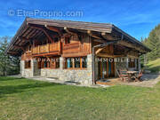 Maison à DEMI-QUARTIER