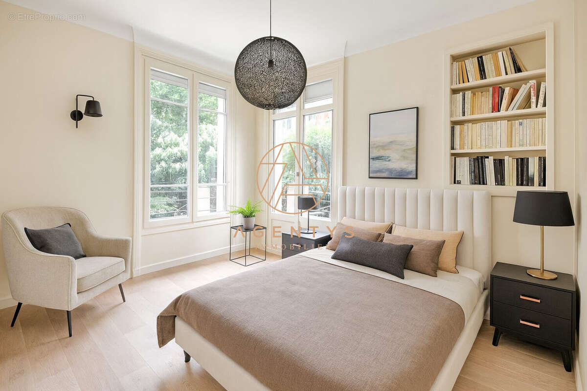 Maison à SAINT-MAUR-DES-FOSSES