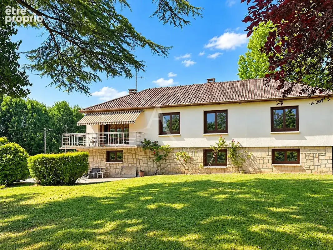 Maison à LE MESNIL-ESNARD