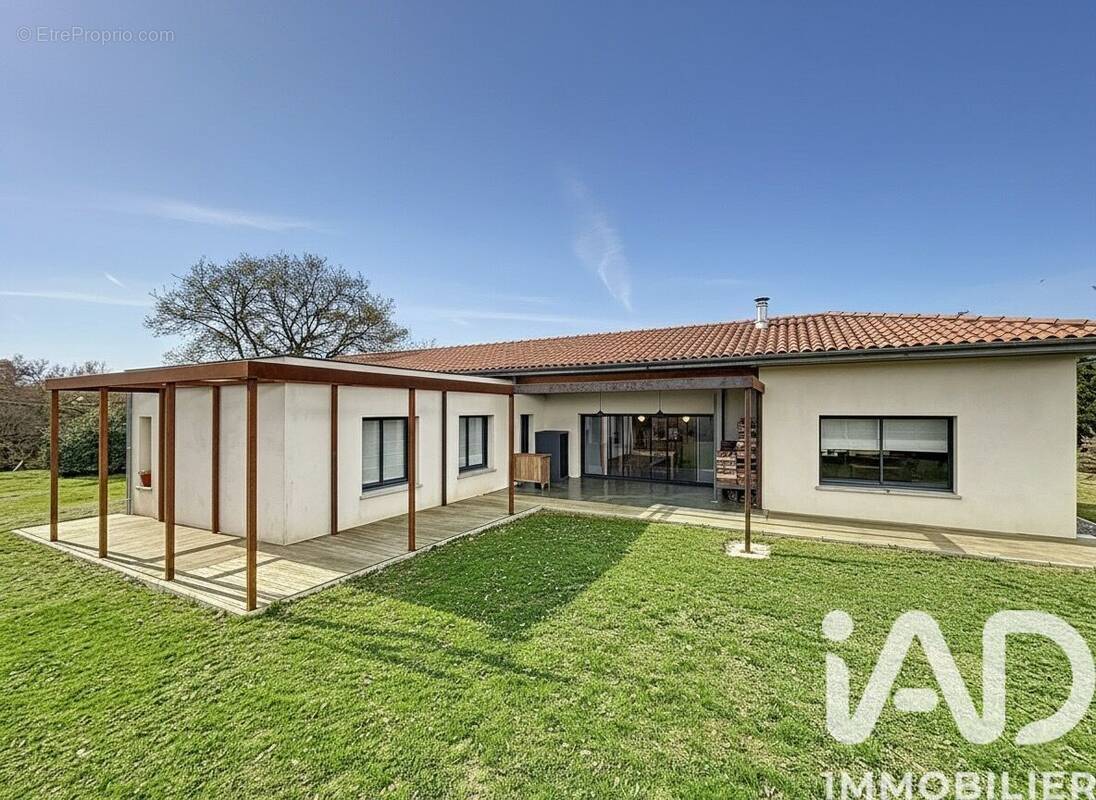 Photo 1 - Maison à MIRANDE