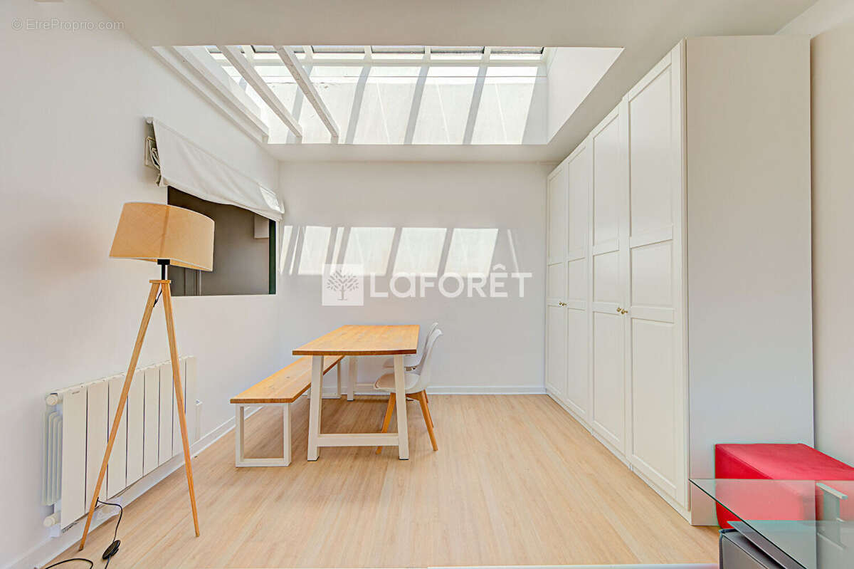 Appartement à NEUILLY-SUR-SEINE