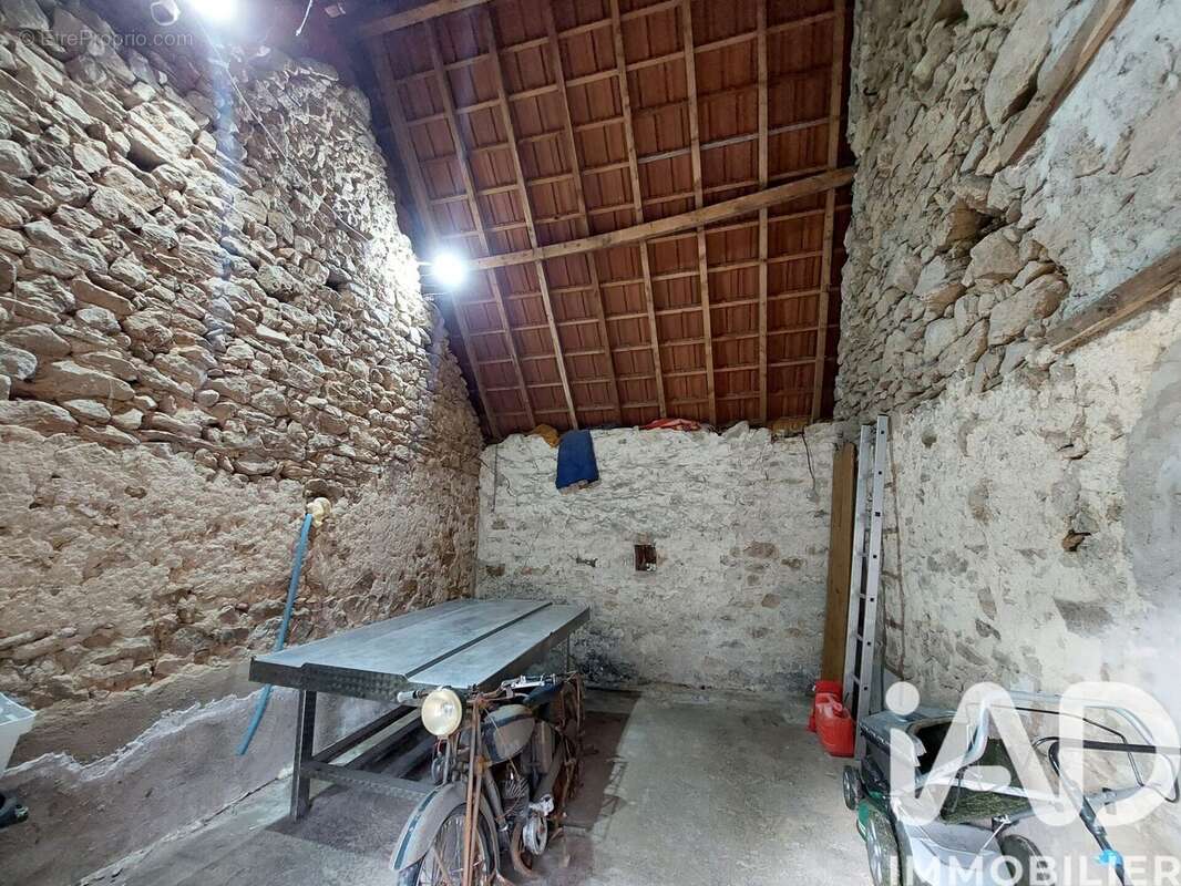 Photo 9 - Maison à SAINT-BONNET-DE-VIEILLE-VIGNE