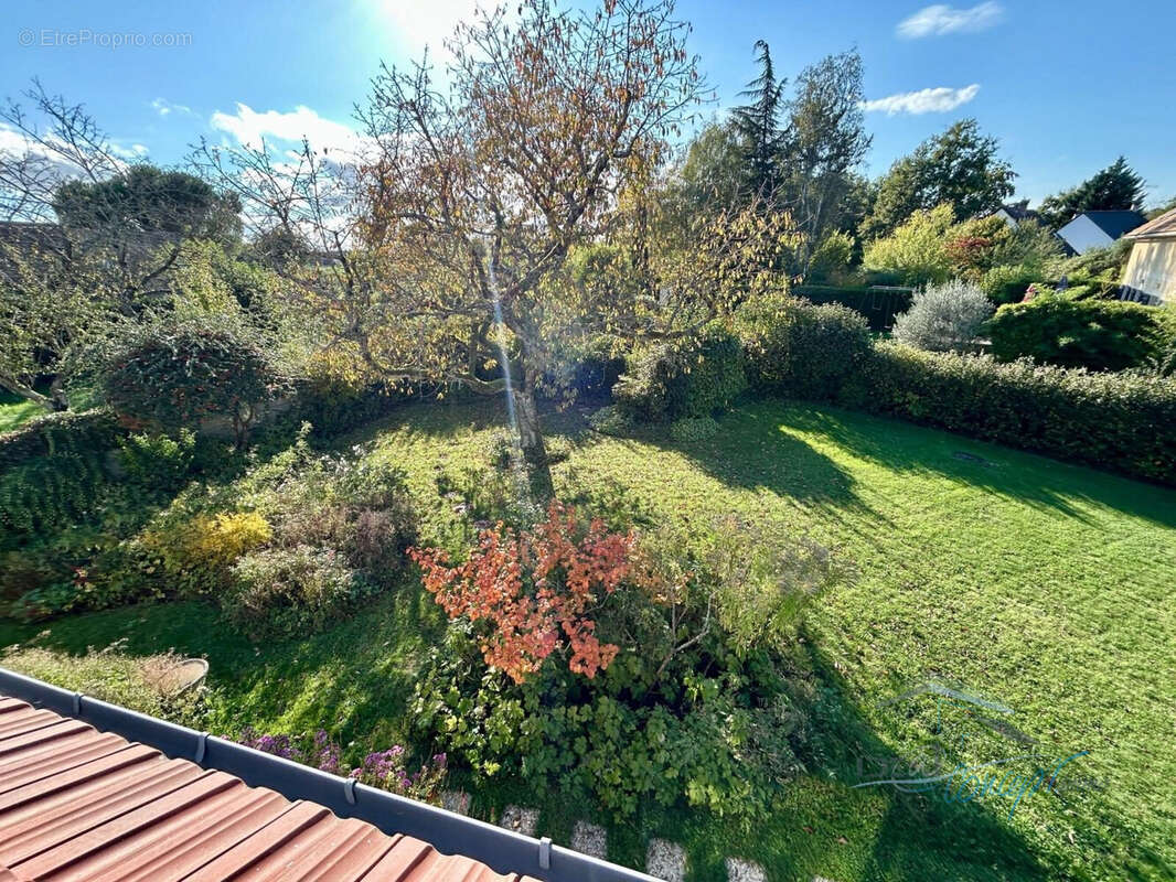 Maison à JANVILLE-SUR-JUINE