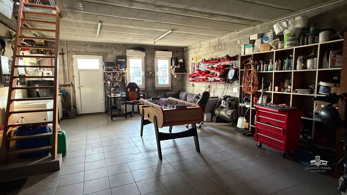 Maison à GRANDCHAMPS-DES-FONTAINES