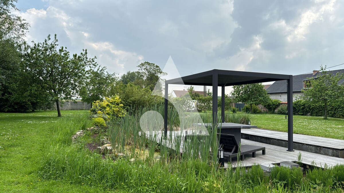 Maison à VIEUX-CONDE