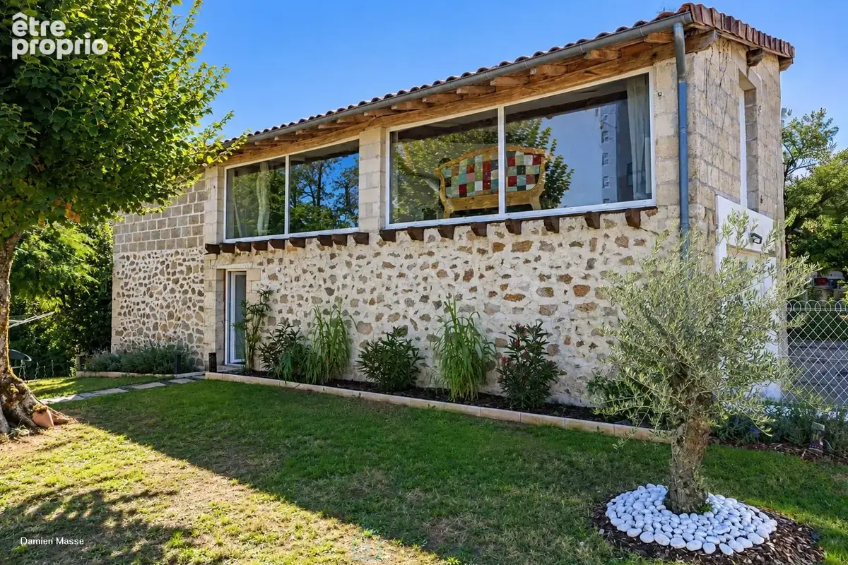 Maison de maître des années 30 - Elégance, nature et vie de village au coeur du Périgord vert. - photo 8
