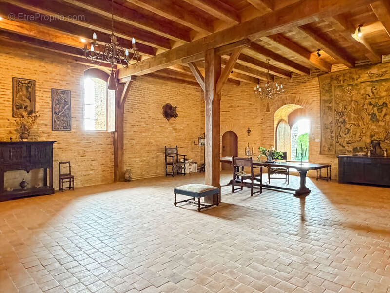 Propriete à vendre 7 pièces ESPAS (32) - photo 9