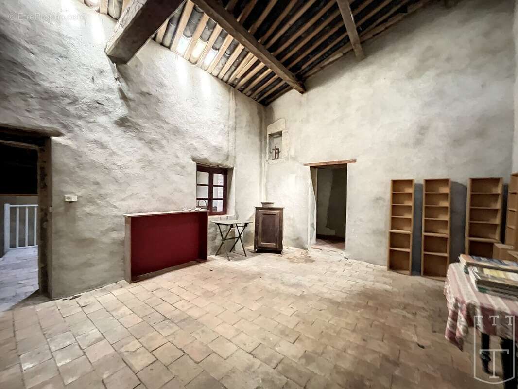 Maison à SAINT-ANDRE-DE-CRUZIERES