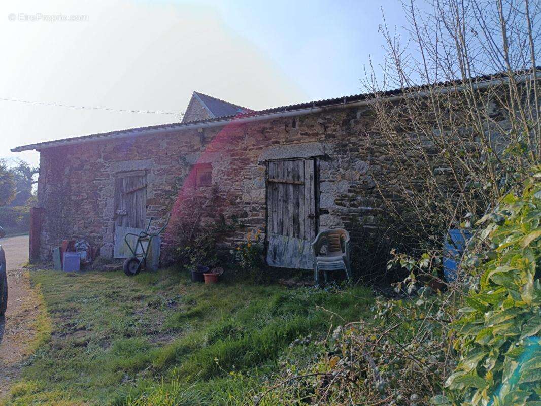 Maison à POULLAOUEN