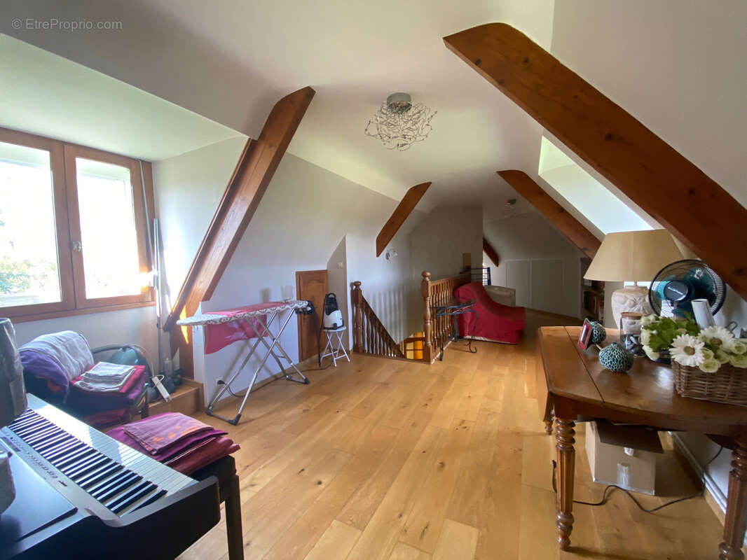 Maison à DOURIEZ